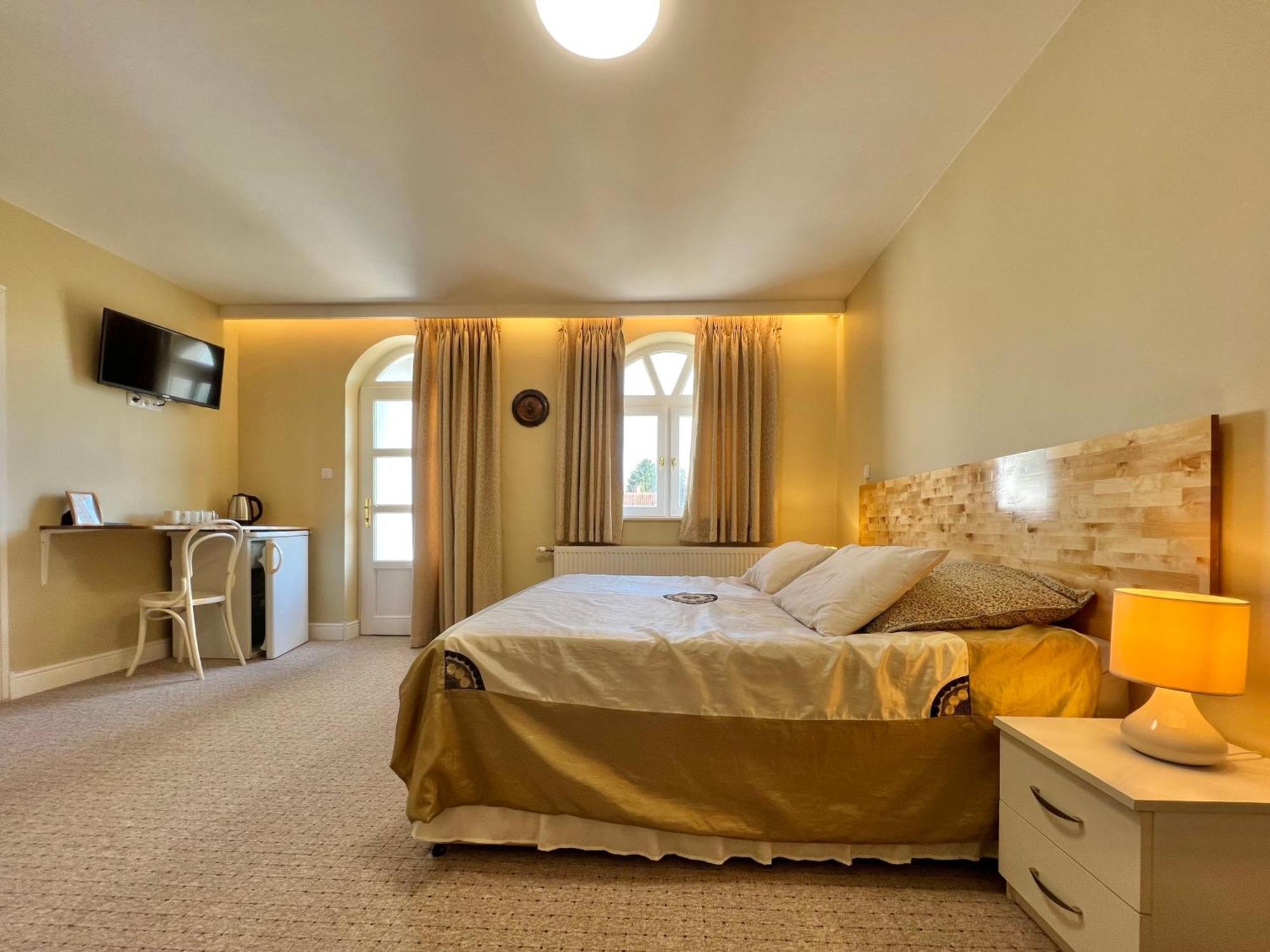 Hotel White House Zalakaros Extérieur photo